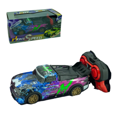 Игрушка "Машина на радиоуправлении"