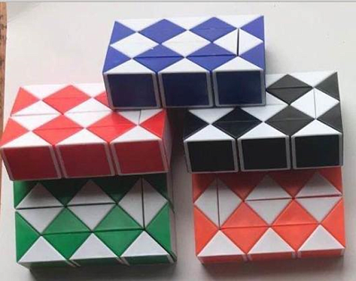 Игрушка "Кубик Рубика"